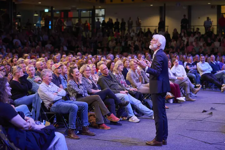 JZA2381 VIP 2024 Erik Scherder